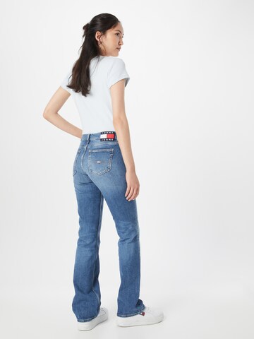 Tommy Jeans Regular Jeans 'MADDIE' in Blau