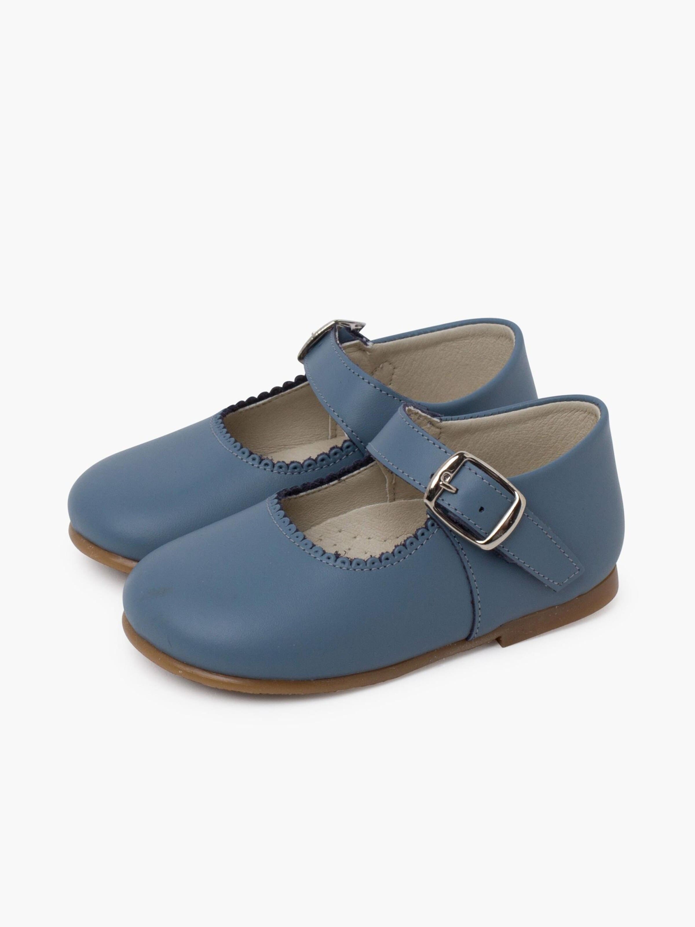 Pisamonas - Sabrina em azul