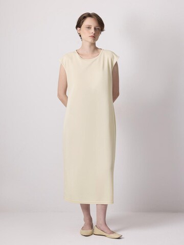 Robe Touche Prive en beige