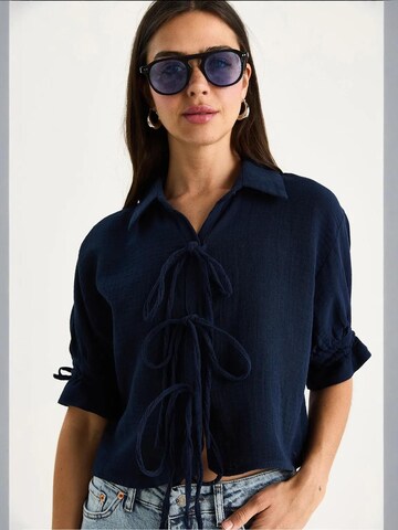 Bianco Lucci Blouse in Blue