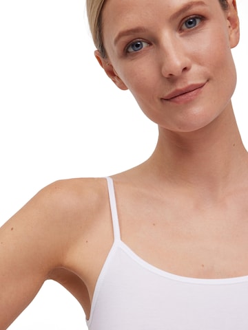 FALKE Undershirt in White
