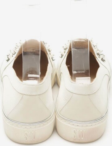 Stuart Weitzman Flats & Loafers in 37 in White