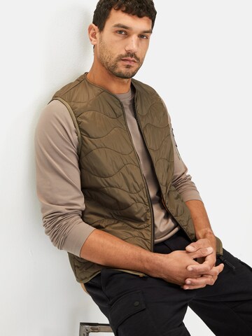 CAMEL ACTIVE Outdoor Weste aus recyceltem Polyamid in Grün