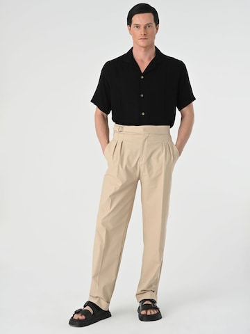 Antioch Regular Trousers in Beige