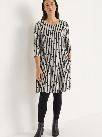 Cellbes of Sweden Jurk in Beige: voorkant