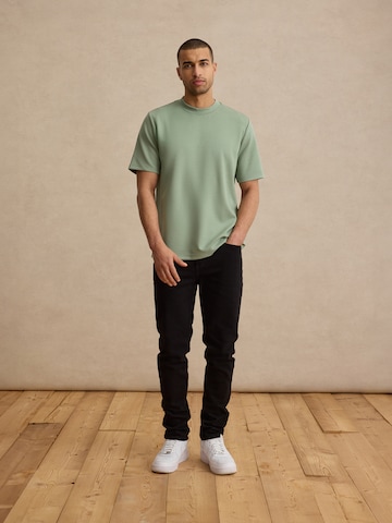 DAN FOX APPAREL Bluser & t-shirts i grøn