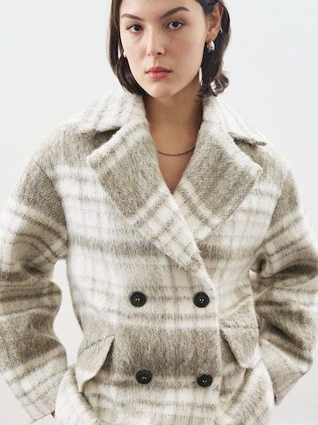 MANUKA Winter Jacket in Beige