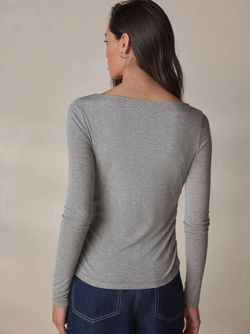 NextMajica - siva boja