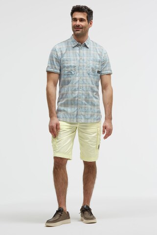 CAMP DAVID Regular Cargo Pants in Yellow