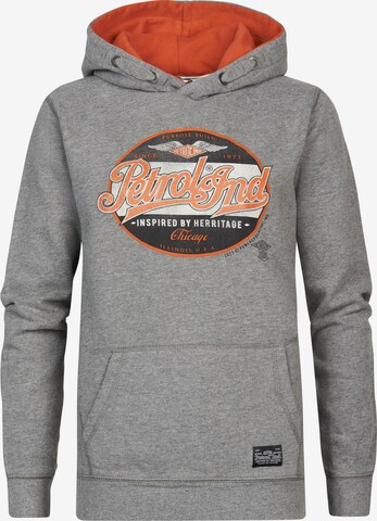 Petrol Industries Sweatshirt 'Evanston' in Grijs: voorkant