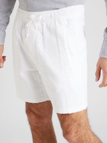 Regular Pantalon HOLLISTER en blanc