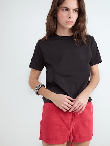 BALMOHK Paita värissä musta: etupuoli