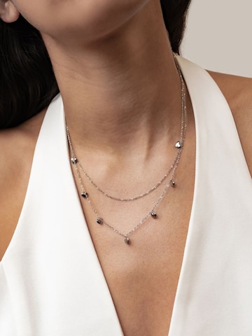 Hey Happiness - Cadena 'Heart Layers' en plata