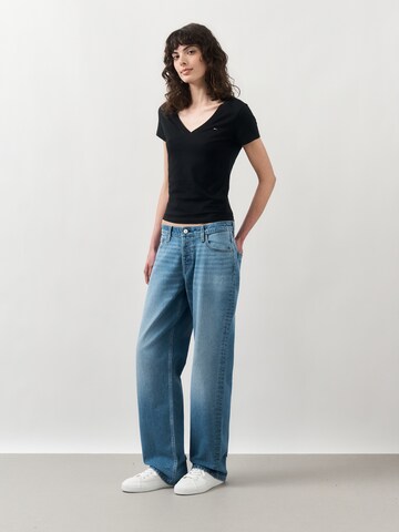 Largi Jeans de la Tommy Jeans pe albastru