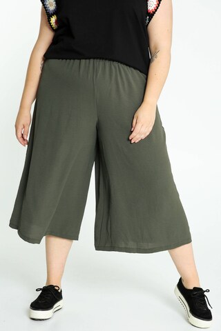 Paprika Wide Leg Hose in Grün: Vorderseite