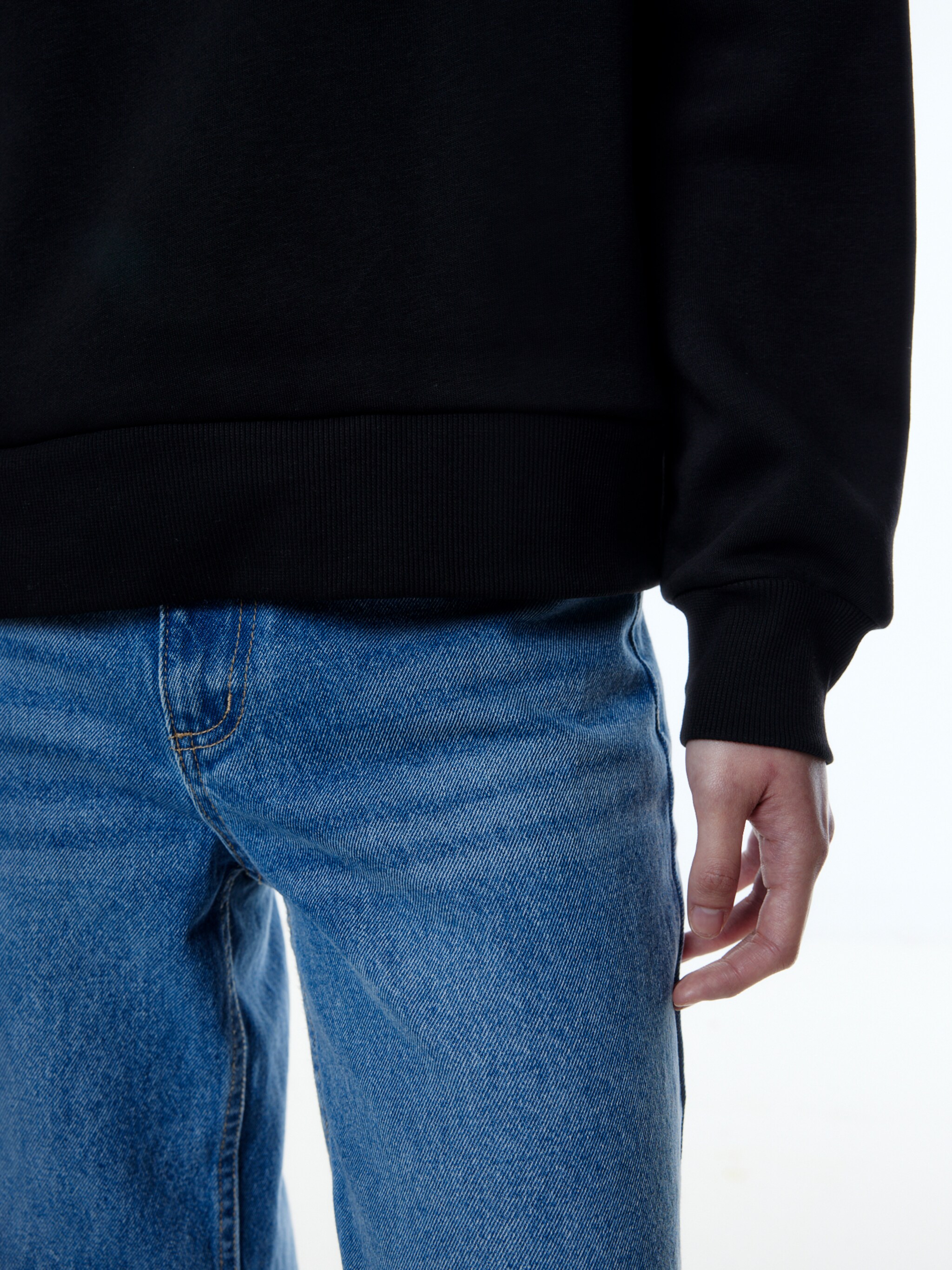 EDITED Sweatshirt 'Valda' schwarz