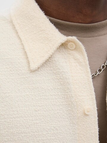 Fit confort Chemise JACK & JONES en blanc