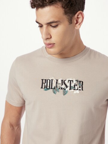 HOLLISTER Tričko – hnědá