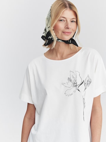 TATUUM Shirt 'Lali 2' in Wit