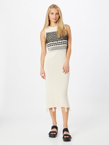 Dorothy Perkins Knit dress in White: front