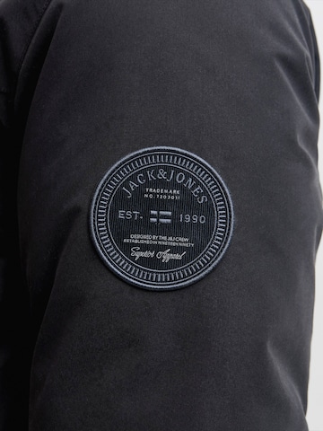 JACK & JONES Χειμερινό παρκά 'JJCAMP' σε μαύρο