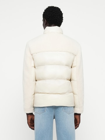 GUESS Jacke in Beige