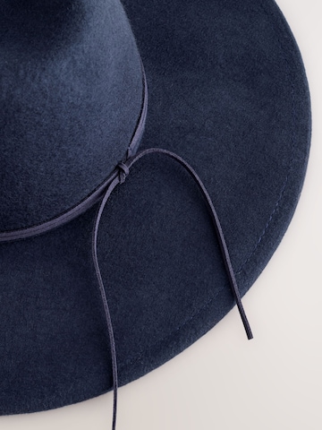 Next Hoed in Blauw