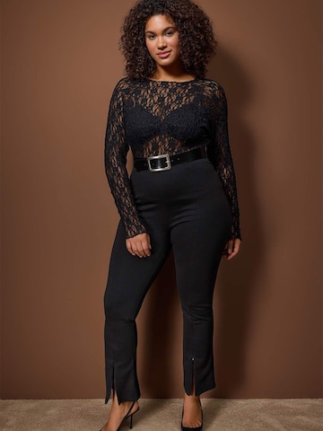 Trendyol Curve - Blusa en negro
