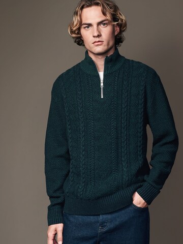 Pull-over Next en vert : devant