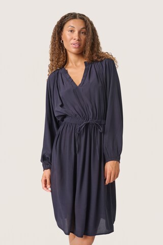 SOAKED IN LUXURY Dress 'Valize' in Blue: front
