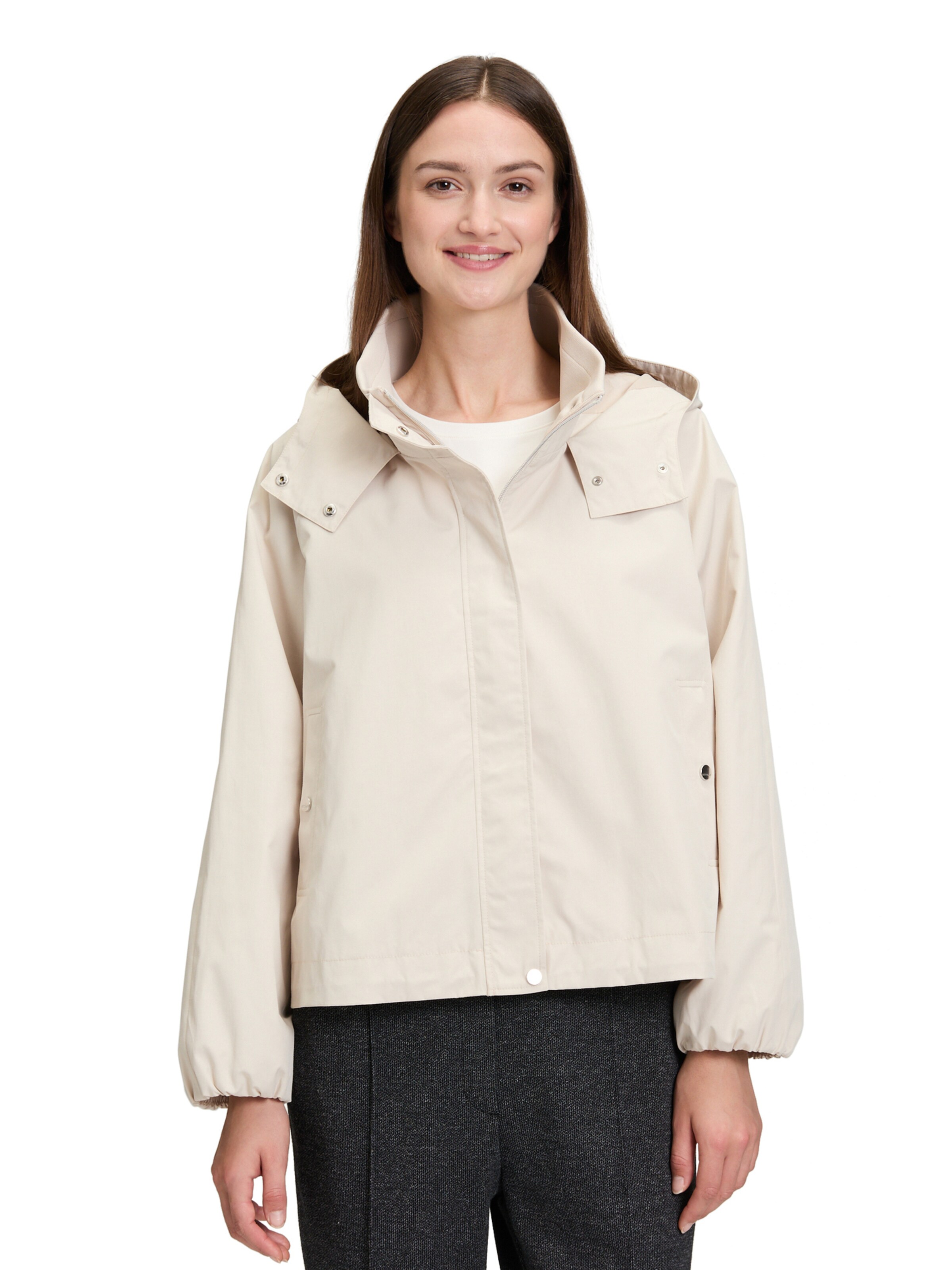 Betty & Co Between-Season Jacket in Beige: front