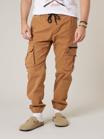 Regular Pantalon Deeluxe en beige