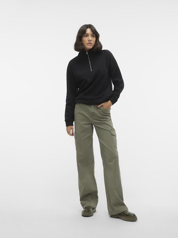 VERO MODA Wide leg Cargo Jeans 'TESSA' in Green