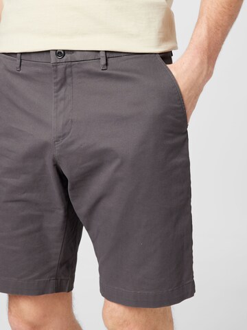 Regular Pantalon chino 'Harlem 1985' TOMMY HILFIGER en gris
