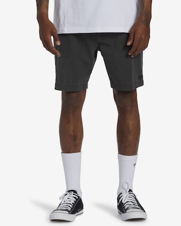 Pantalon de sport BILLABONG en gris : devant