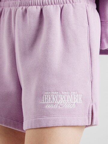 Regular Pantalon Abercrombie & Fitch en violet