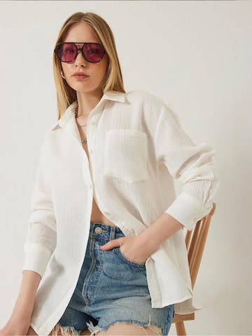 Camicia da donna di Bianco Lucci in beige