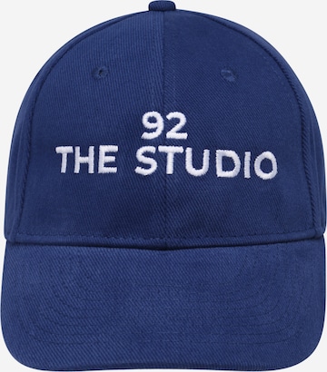 92 The Studio Cap in Blau