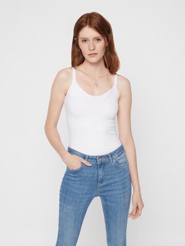 PIECES Undershirt in White: front