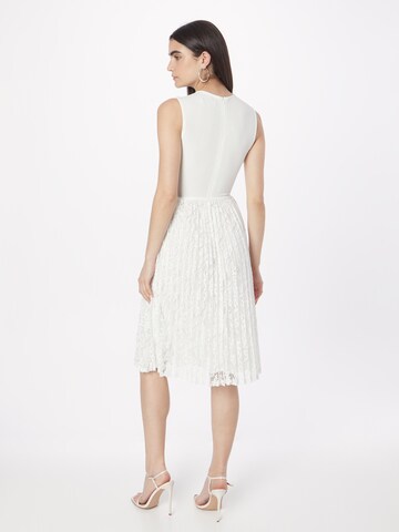 Skirt & Stiletto - Vestido de cocktail 'ANTONIA' em branco