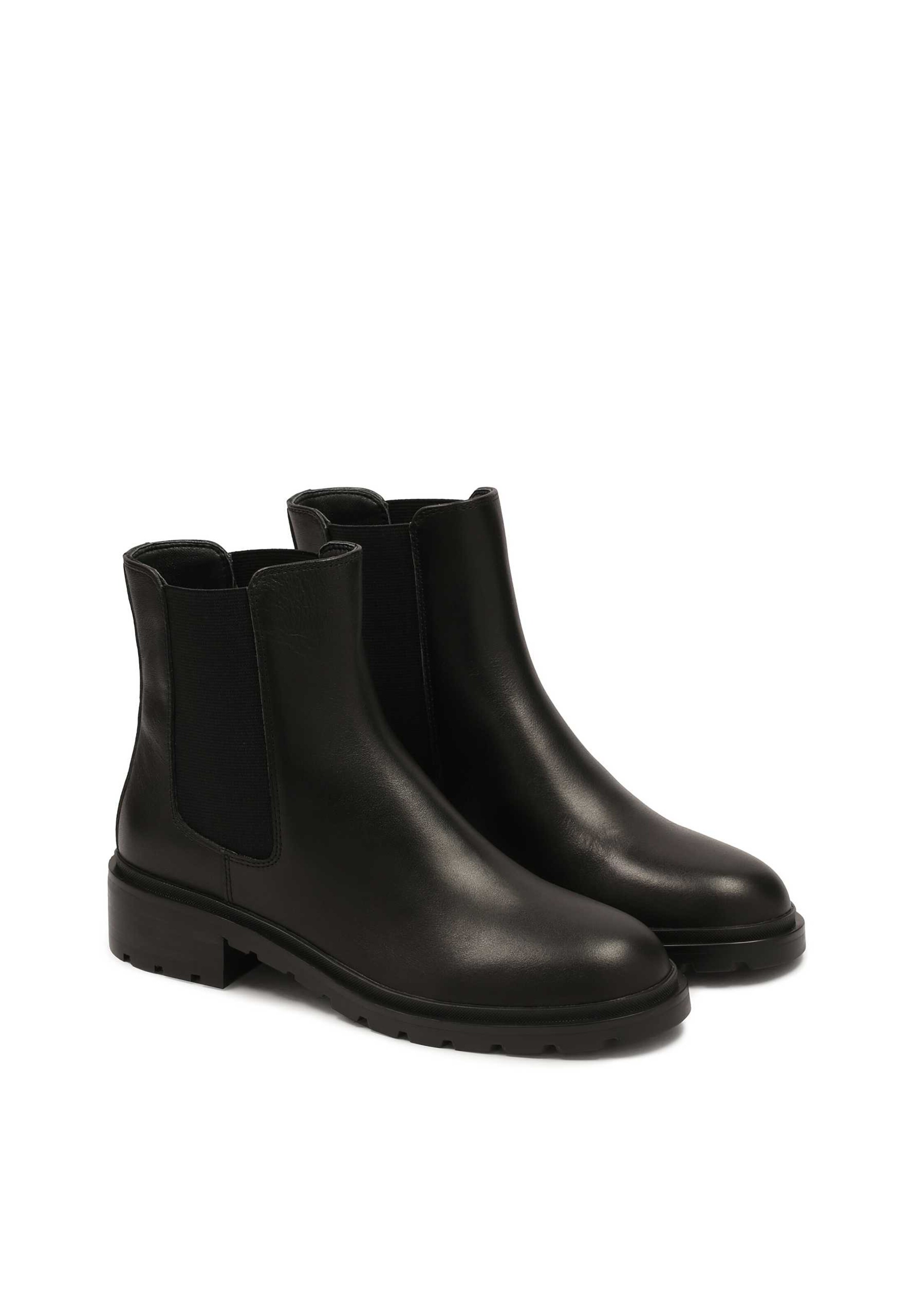 Kazar Chelsea boots in Black
