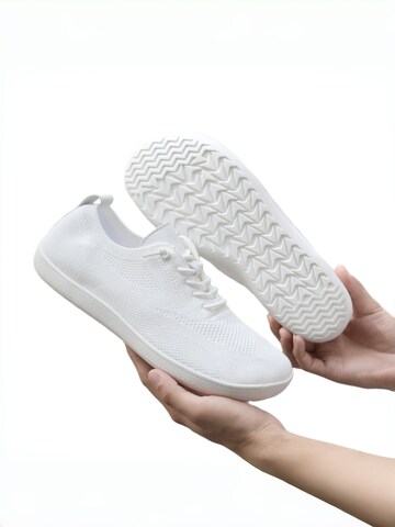 HUSKSWARE Sneakers in White