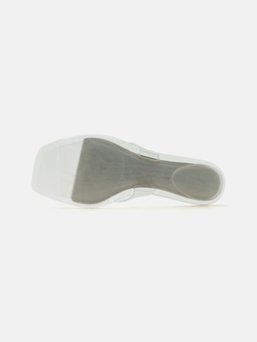 STEVE MADDEN Сандали с разделител за пръстите 'Trella' в Прозрачно