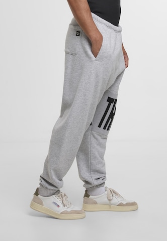 Effilé Pantalon True Religion en gris