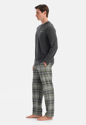 Dagi - Pijama largo en gris