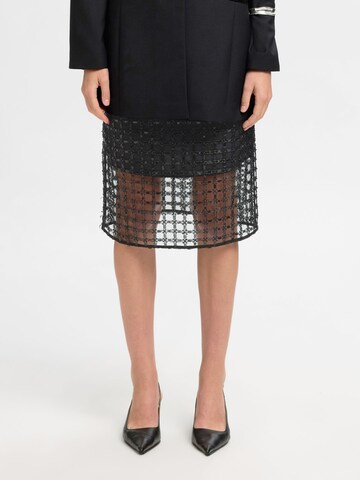 SELECTED - Falda en negro: frente