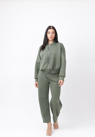 Elara Joggingpak in Groen