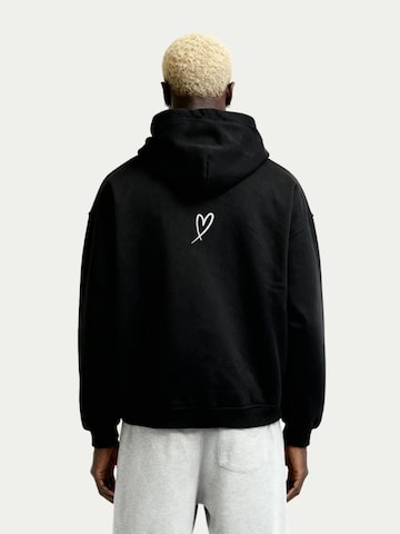 Farfromlove Sweatshirt‌‌‌‌‌‌‌‌‌‌ in Schwarz