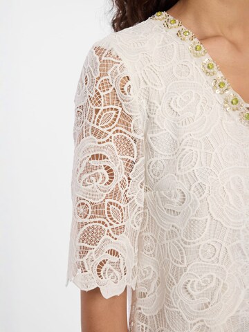 Ana Alcazar Dress 'Daeva' in White