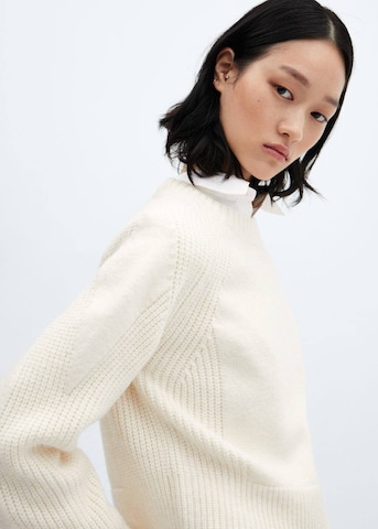 MANGO Sweater 'Confundo' in White